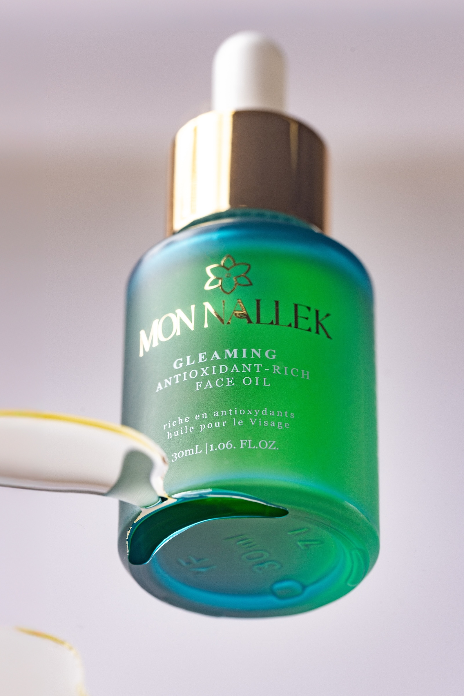 Products - Mon Nallek - Gleaming Anti-Oxidant Rich Face Oil 2